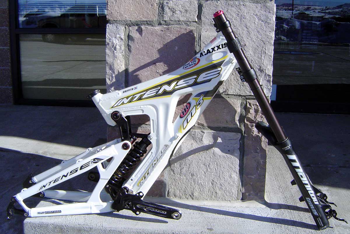 Intense M3 and Manitou Travis for sale - Lee Likes Bikes