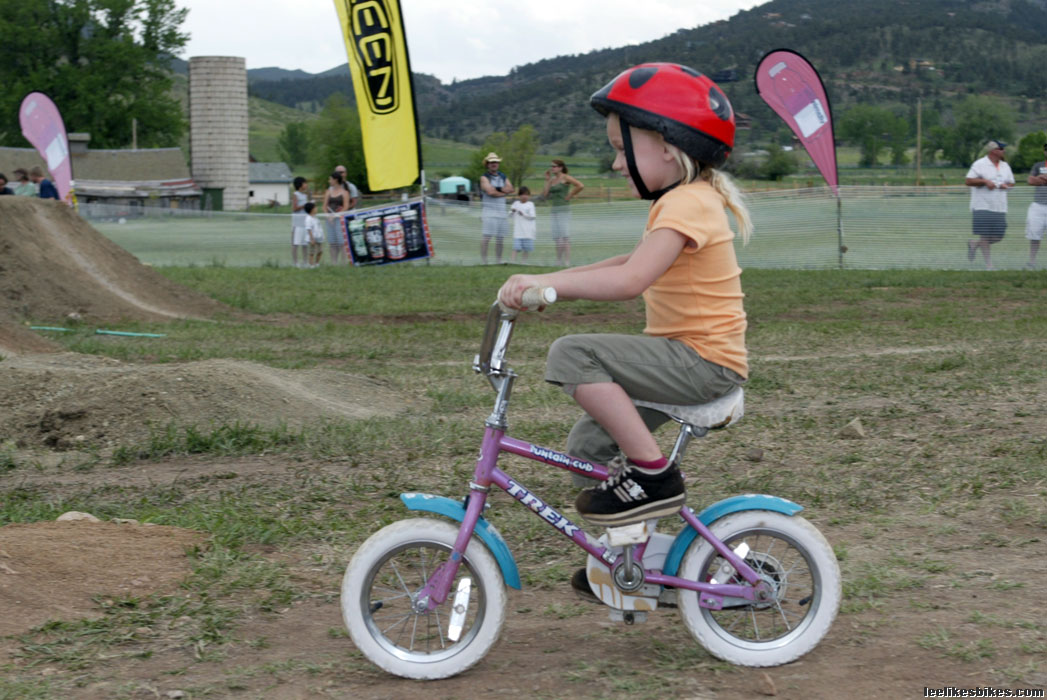 Lyons Outdoor Games DJ contest - Lee Likes Bikes