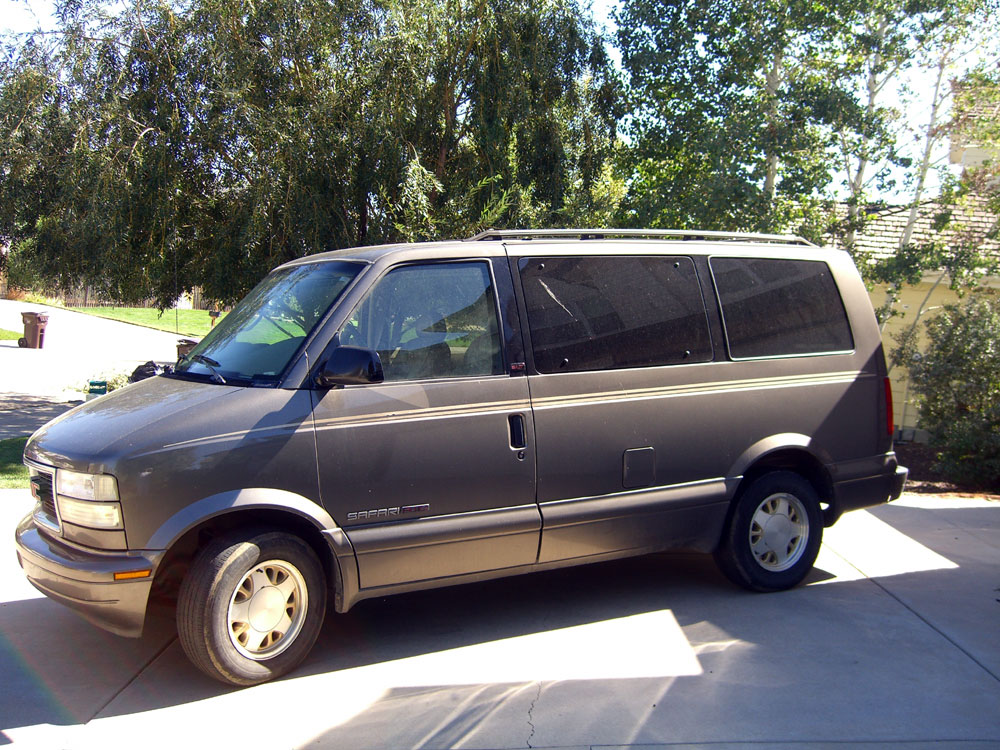 gmc safari van awd